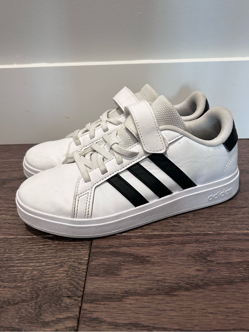 Adidas Size 2 Boy's Grand Court 3 Shoes